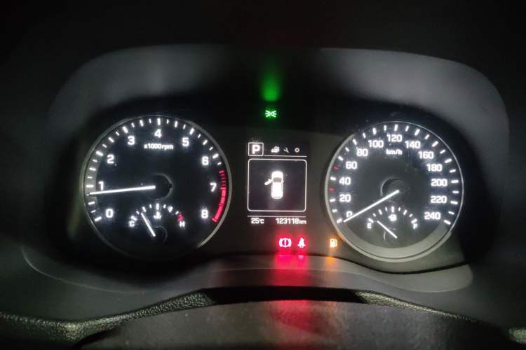 Used Hyundai Tucson 2015 1.6T Dual-Clutch Two-Wheel-Drive Smart Model
