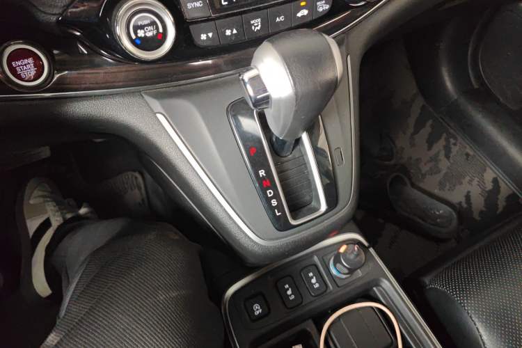 Used Honda CR-V 2015 2.4L Four-Wheel Drive Prestige Edition
