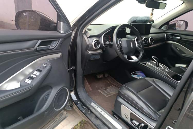 Used Wey VV6 2020 2.0T Two-Wheel Drive Smart Enjoyment+