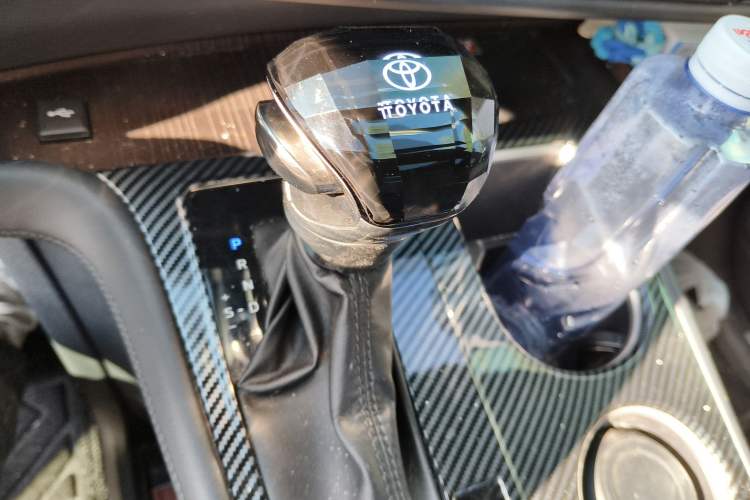 Used Toyota Granvia 2024 2.5L Hybrid Prestige PLUS Four-Wheel Drive Version
