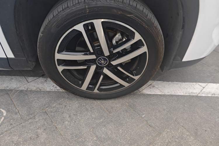 Used BYD Song L DM-i 2024 75km Leading Edition
