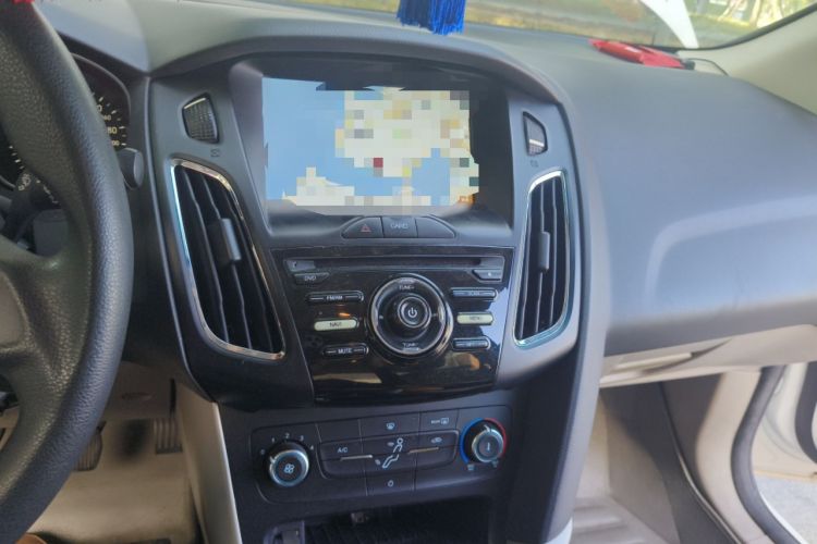 Used Ford Focus 2015 Sedan 1.6L Manual Comfort Model
