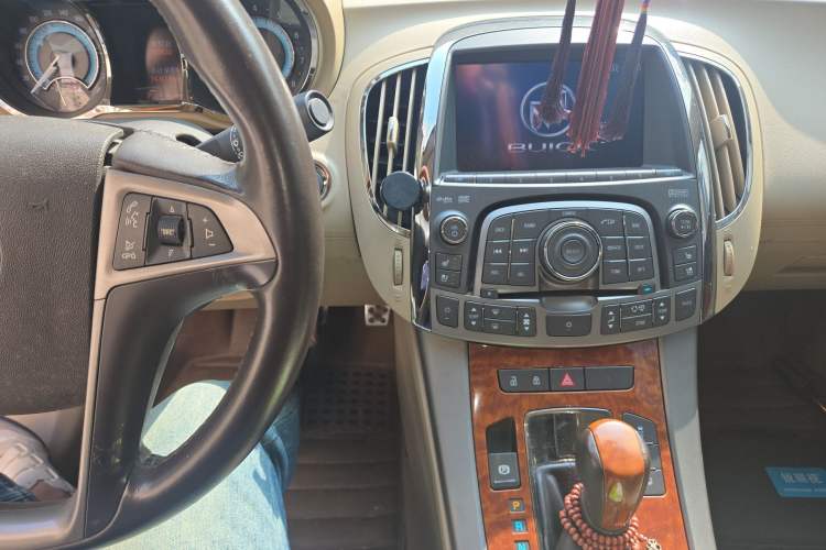 Used Buick LaCrosse 2011 2.4L SIDI Luxury Edition
