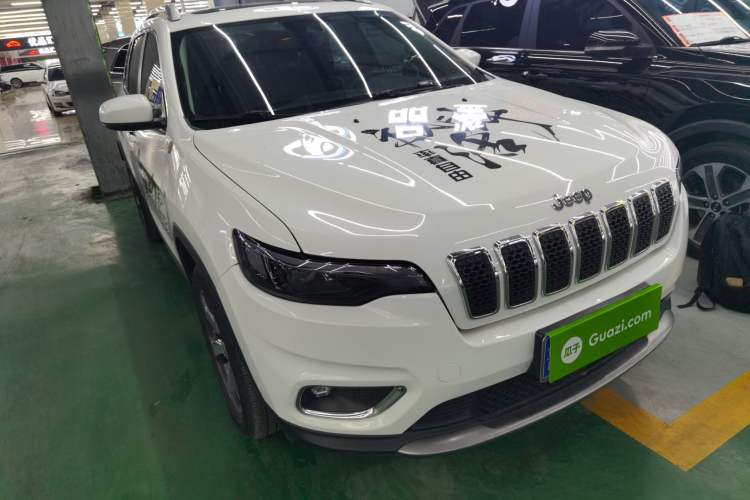 Used Jeep Cherokee 2019 2.0T Four-Wheel Drive Explorer Edition China V