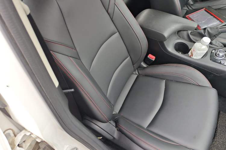 Used Mazda Mazda 3 Axela 2014 Sedan 1.5L Automatic Luxury Model
