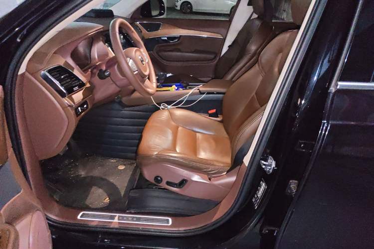 Used Volvo XC90 2020 Facelifted T6 Zhiyi Luxury 7-Seater