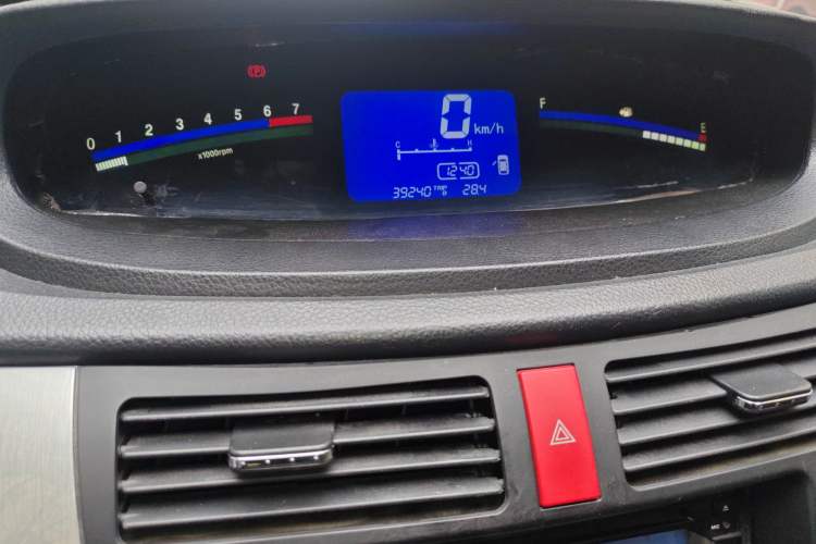 Used FORTHING Joyear SUV 2012 1.6L Luxury Model