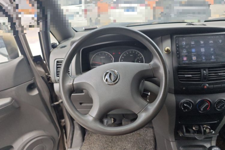 Used Dongfeng Shuaike 2013 Revised Version 1.5L Manual Comfort Trim 7 Seats China IV Standard