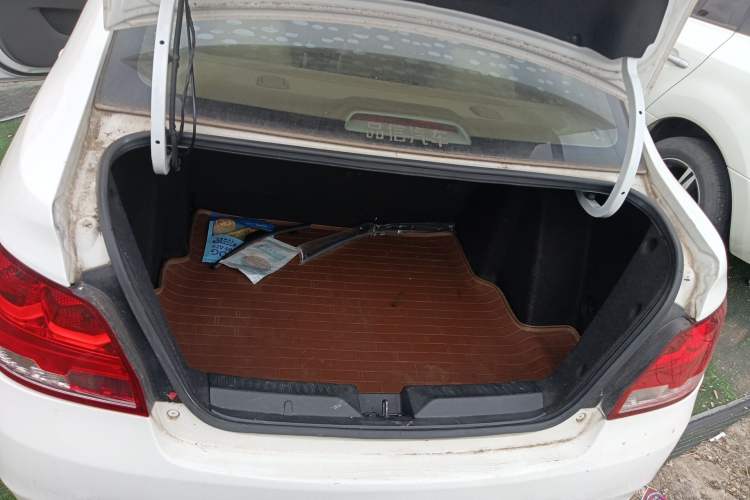 Used Chevrolet Sail 2015 Sail 3 1.5L Manual with Ideal Sunroof Edition
