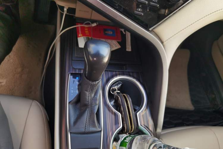 Used Toyota Camry 2018 2.0G Luxury Edition
