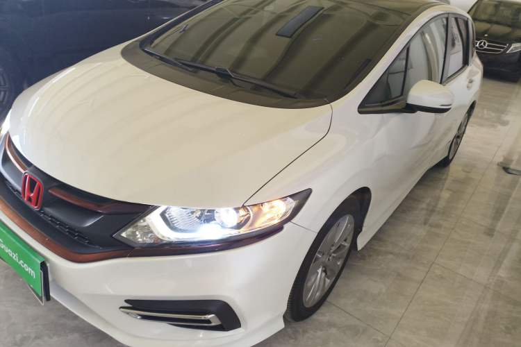 Used Honda Jade 2017 1.8L automatic Comfort version 5 seats