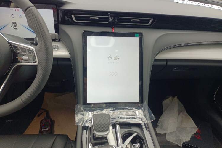 Used Hongqi H5 2025 2.0T Automatic Flag Edition – 500 000 Units Commemorative Version
