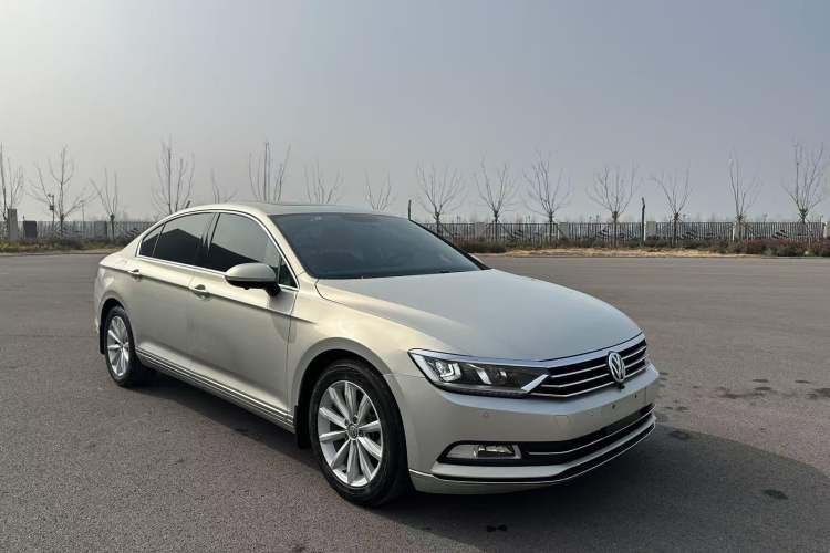 Used Volkswagen Magotan 2019 330TSI DSG Leading Edition China V Standard