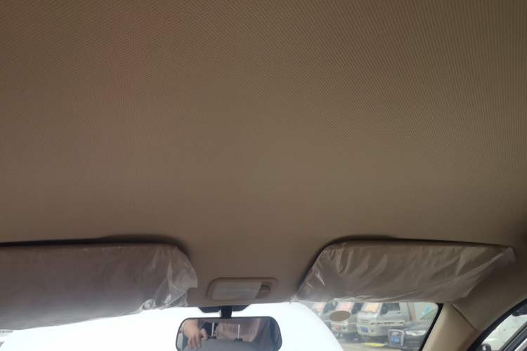 Used Wuling Hongguang V 2022 1.5L Jingqu Version Hydraulic Power Steering LAR Headliner