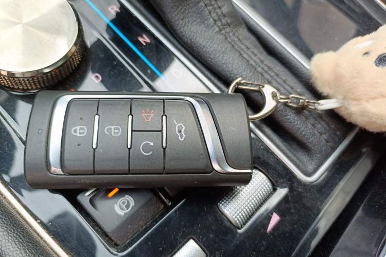 Used GAC Trumpchi GS5 2019 270T Automatic Luxury Edition Vehicle Key