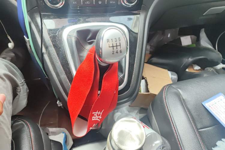 Used Haval H6 2013 Upgraded Model 1.5T Manual Two-Wheel Drive Urban Version