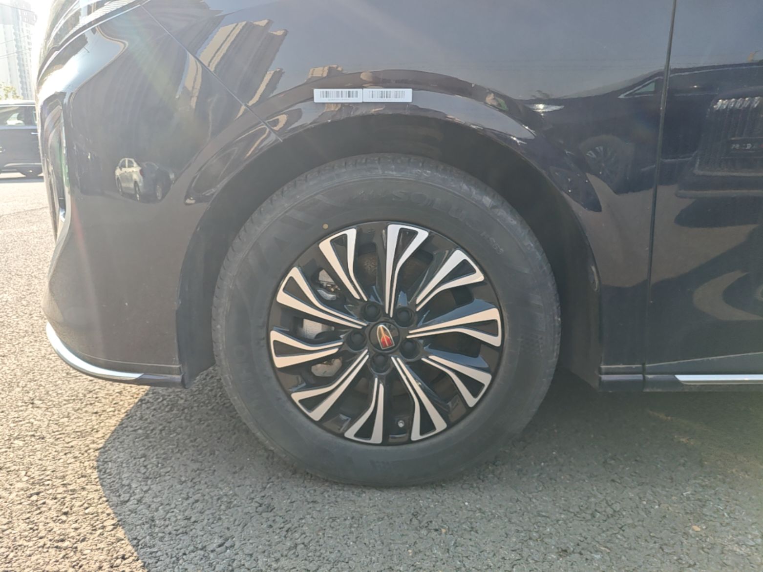 Hongqi HQ9 PHEV 2024 2.0T Four-Wheel Drive Business Edition — снимка 10