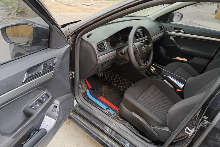 Used Volkswagen Lavida 2017 1.6L Automatic Fashion Edition