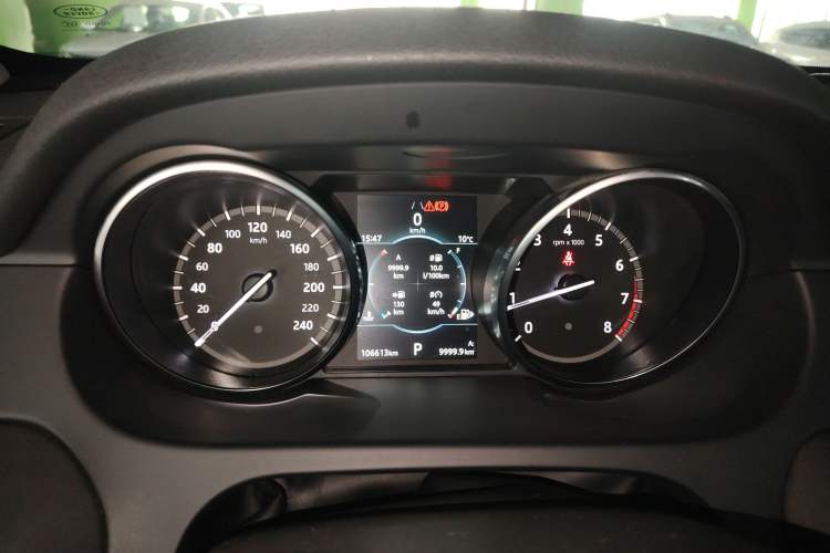 Used Land Rover Discovery Sport 2018 240 PS SE Version
