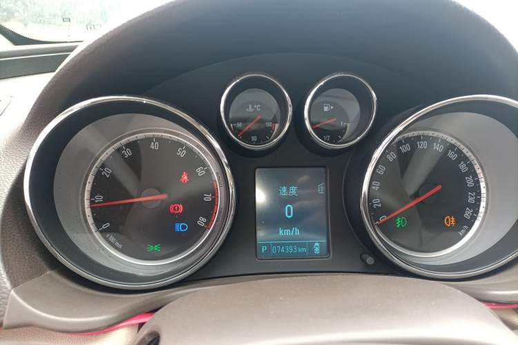 Used Buick Regal 2015 2.0L Leading Fashion Edition