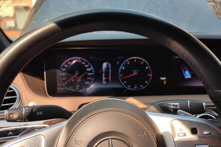 Used Mercedes-Benz S-Class 2017 S 320 L Business Model