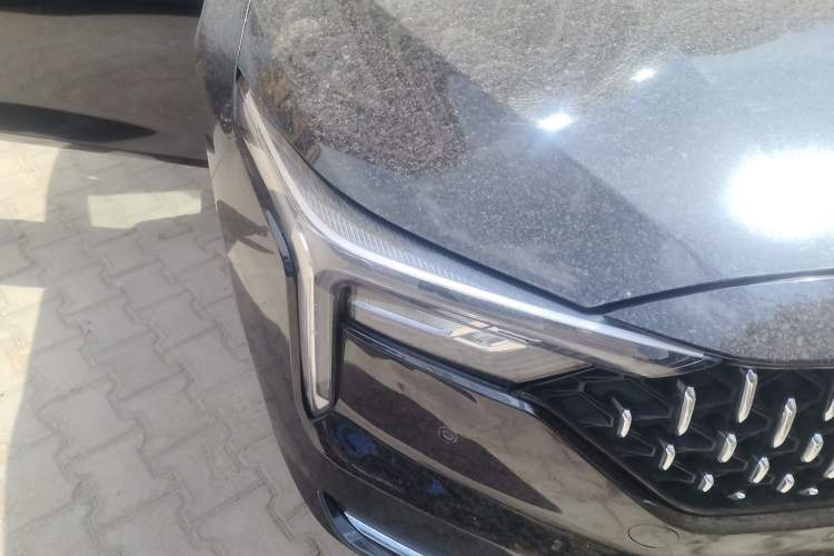 Used Bestune B70 2023 Third Generation 1.5T Automatic Enjoyment Version Right Front Headlight