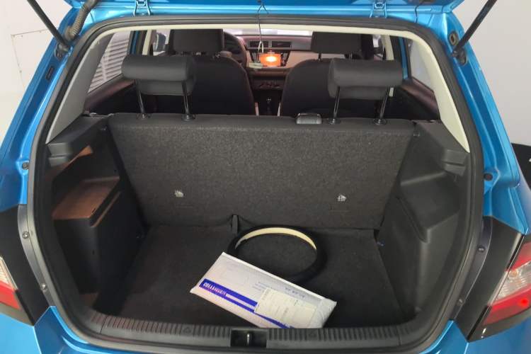 Used Skoda Fabia 2015 1.4L Automatic Front-Drive Model
