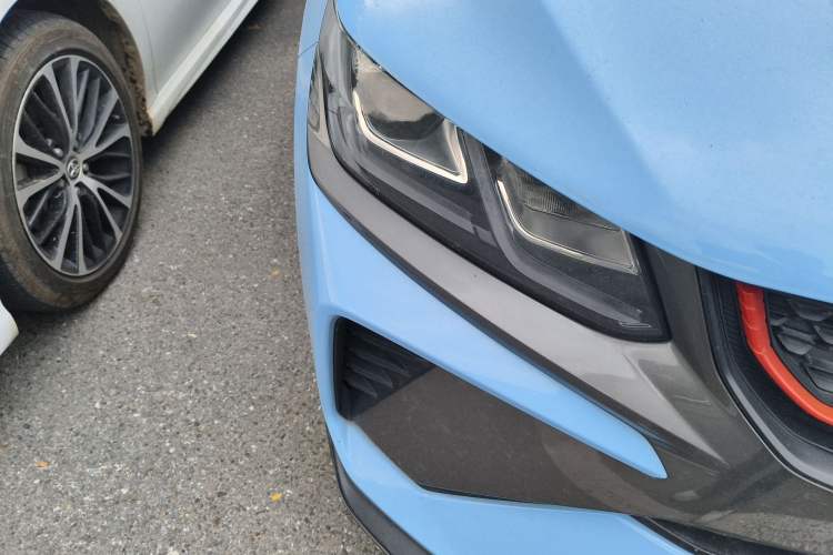 Used Geely Auto Coolray 2021 1.4T DCT Diamond Edition Right Front Headlight