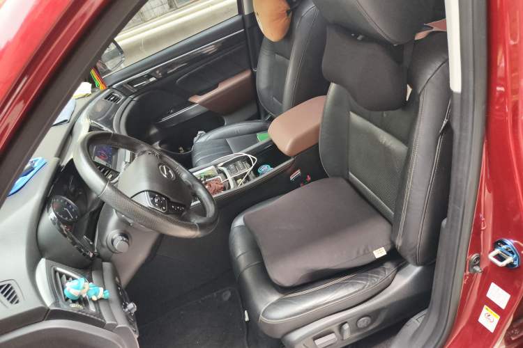 Used GAC Trumpchi GS7 2017 320T Two-Wheel-Drive Luxury Model
