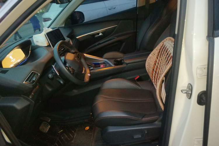 Used Peugeot 4008 2019 Revised Version 360THP – First Edition Left Front Seat