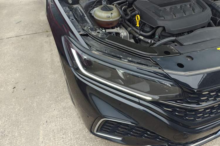 Used Volkswagen Passat 2023 330TSI Starry Elite Edition Right Front Headlight