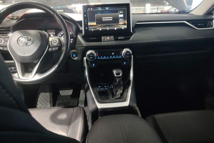 Used Toyota Wildlander 2022 2.0L CVT Two-Wheel Drive Luxury Edition
