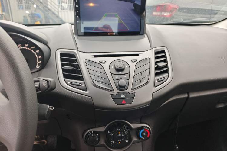 Used Ford Fiesta 2013 Sedan 1.5L Manual Fashion Edition