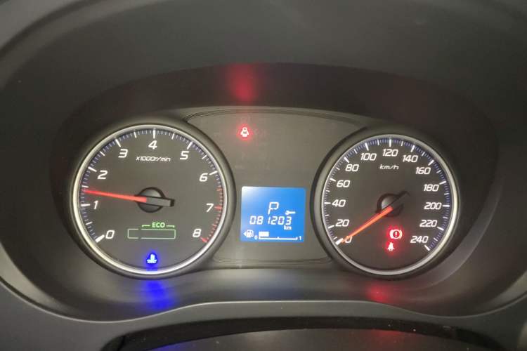 Used Mitsubishi Outlander 2017 2.0L Two-Wheel Drive Glory Edition 5 Seats