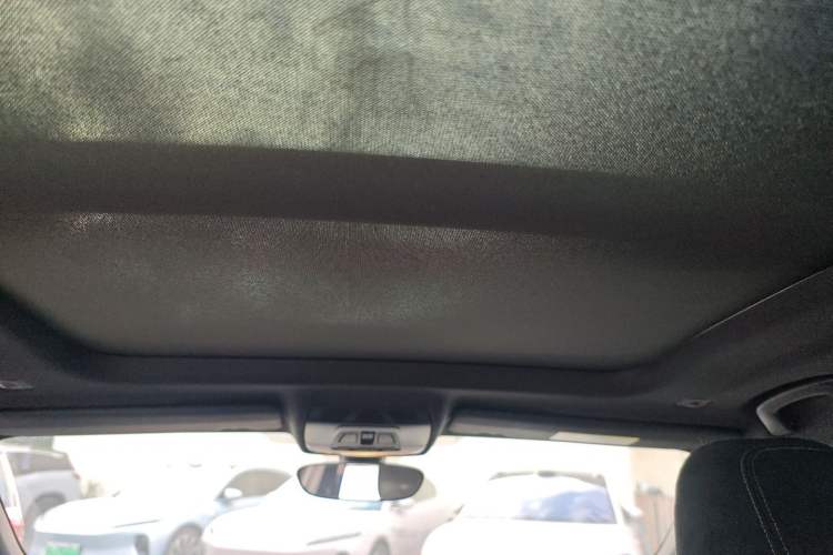 Used BMW X2 2018 sDrive25i Luxury Model with M Off-Road Package China V Emission Standard
