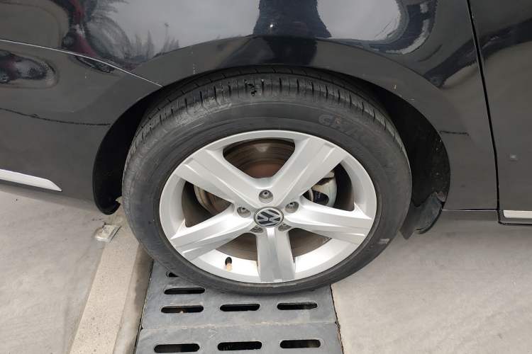 Used Volkswagen Magotan 2015 Revised 1.8TSI Prestige Version
