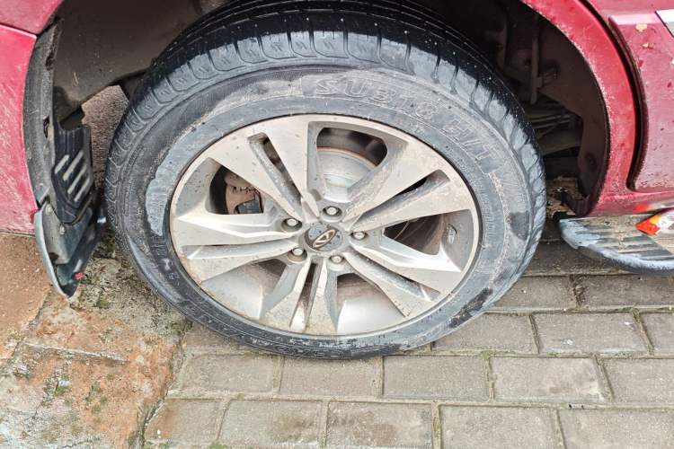 Used Chery Tiggo 3 2015 1.6L CVT ZhiShang Commemorative Edition