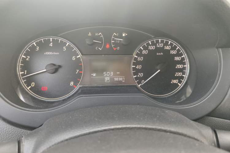 Used Nissan Tiida 2016 1.6L CVT Cool Dynamic Edition