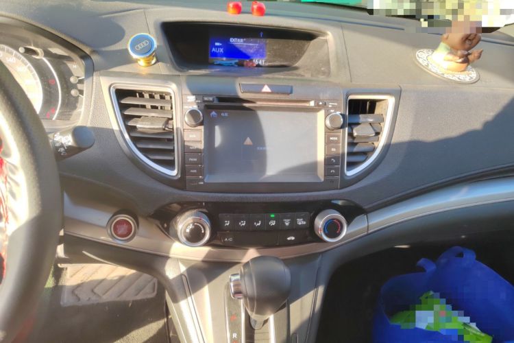 Used Honda CR-V 2015 2.0L two-wheel drive Fashion Edition Audio And AC Panel