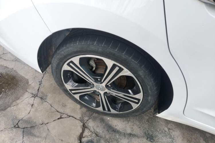 Used Hyundai Elantra (6th Generation / Lingdong) 2018 1.4T Dual-Clutch Xuan Dong · Dynamic Edition Exterior 5