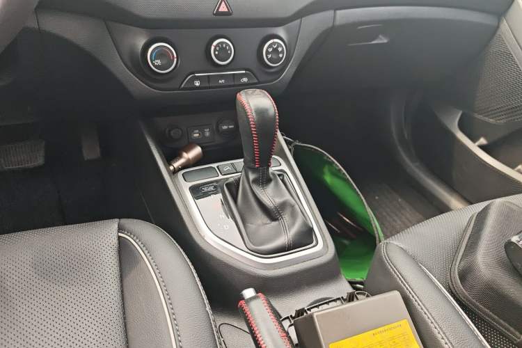 Used Hyundai ix25 2015 1.6L Automatic Two-Wheel Drive Smart GLS Trim