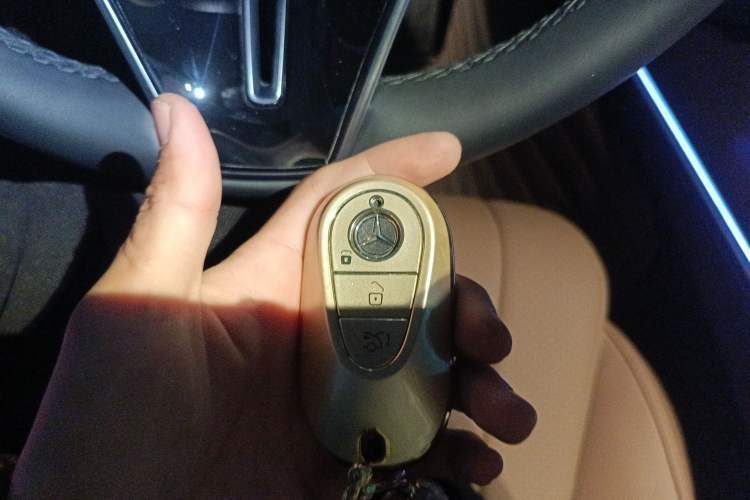 Used Mercedes-Benz E-Class New Energy 2024 E 350 e L Plug-in Hybrid Sedan Vehicle Key