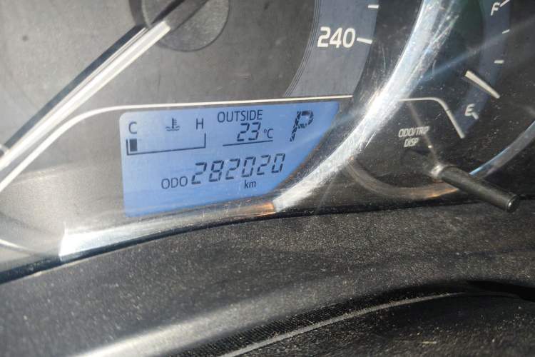 Used Toyota Levin 2017 Revised 185T CVT Elite Edition China V Standard Odometer Close Up