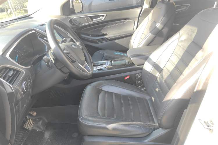 Used Ford Edge 2018 EcoBoost 245 Two-Wheel-Drive Titanium 7-Seater China V Standard
