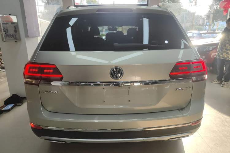 Used Volkswagen Teramont 2019 330TSI Two-Wheel-Drive Luxury Edition China VI Standard
