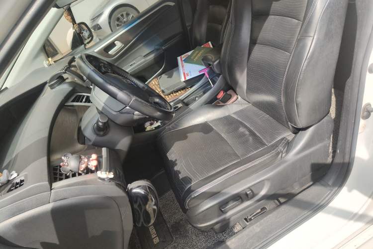 Used Honda Jade 2013 1.8L CVT Luxury Edition 5 seats