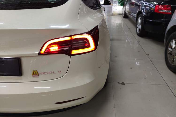 Used Tesla Model 3 2022 Rear-Wheel-Drive Version Right Rear Taillight