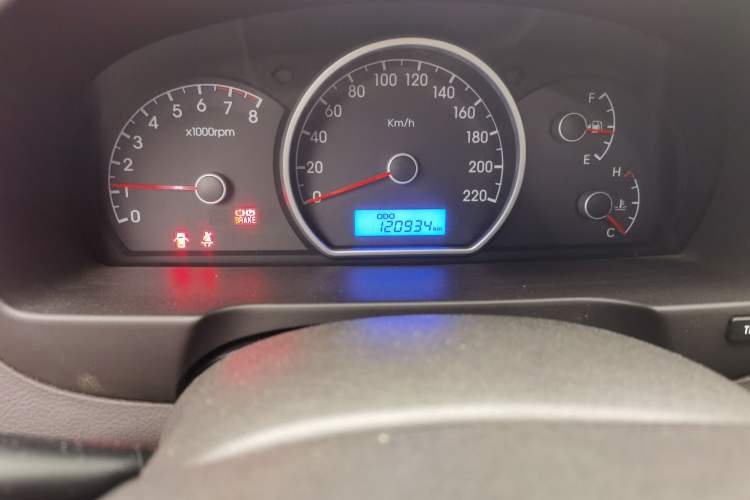 Used Hyundai Celesta 2011 1.6L Manual Comfort Edition