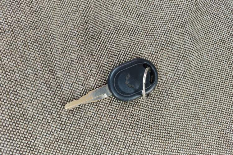 Used Wuling Hongguang 2015 1.2L S Base Model China V Standard Vehicle Key