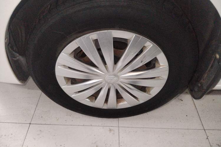 Used Volkswagen Santana 2018 1.5L Automatic Fashion Edition Left Front Wheel Hub